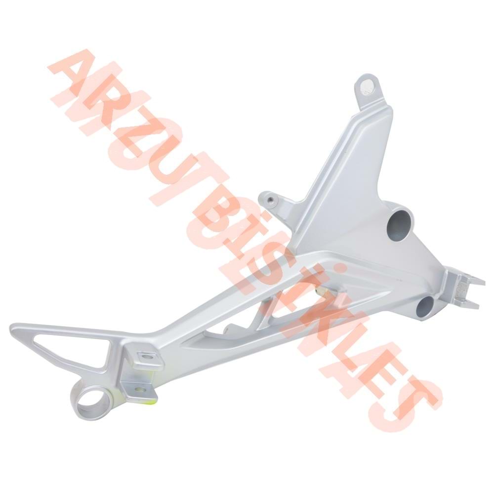 ÖN BASAMAK BRAKETİ [SAĞ] HONDA CB 125F