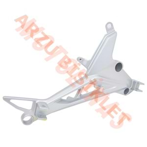 ÖN BASAMAK BRAKETİ [SAĞ] HONDA CB 125F